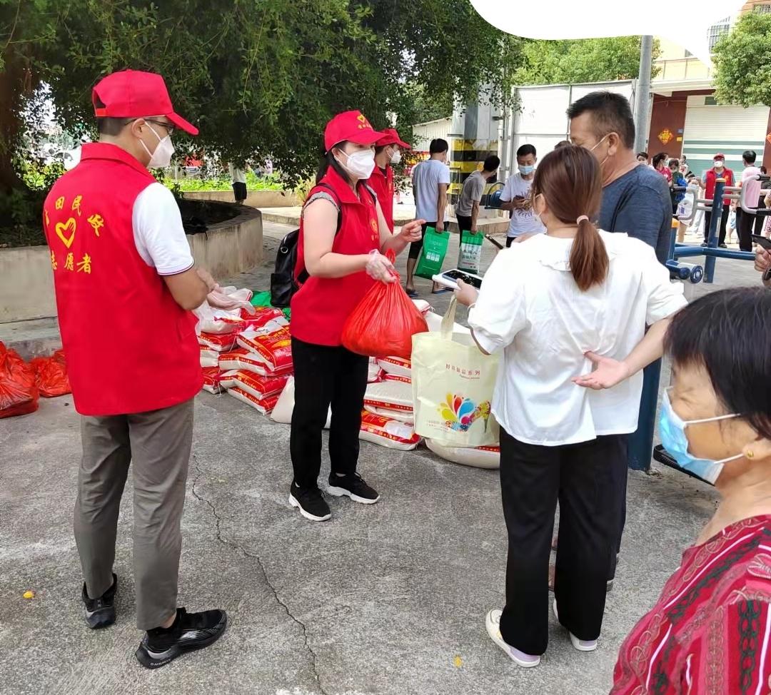 网红机场重塑管理体验，智能口罩识别系统与志愿者口罩摘取风波