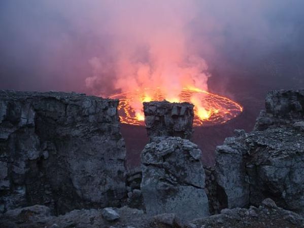 刚果（金）东部火山喷发，最新喷发事件报道
