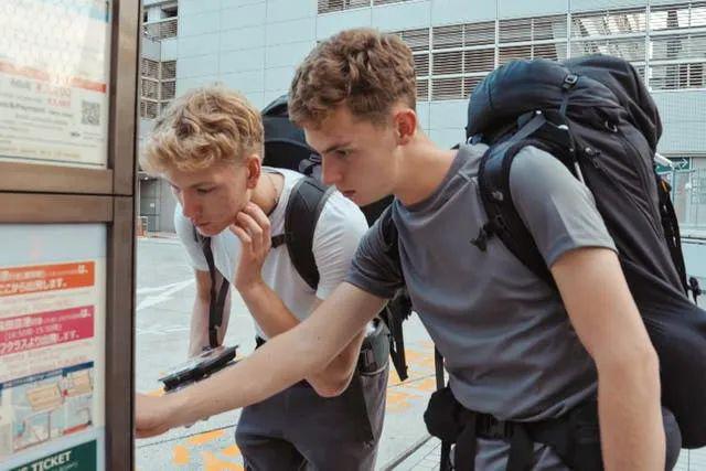 英国女子免费游墨西哥遭遇逆境，成长与救赎之旅