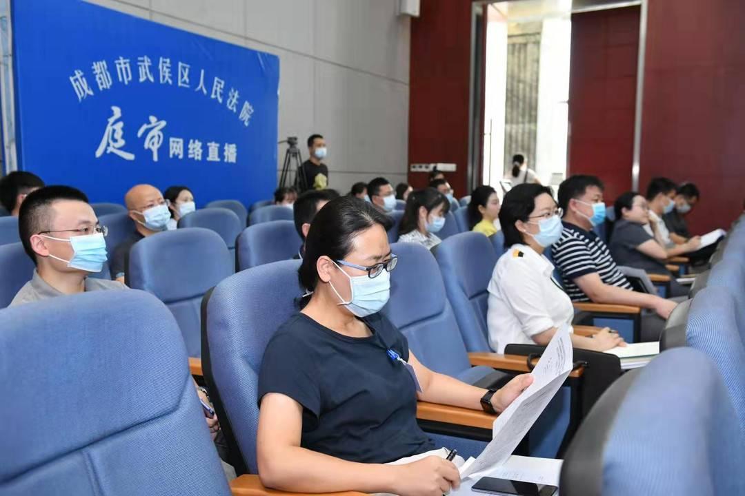法官下班骑车摔伤，工伤认定的争议与深度解析