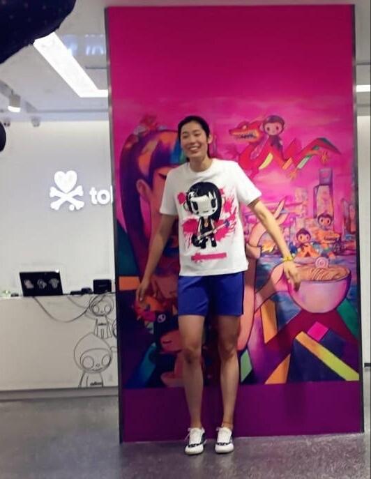 朱婷最新照片与小巷深处的特色小店探秘之旅