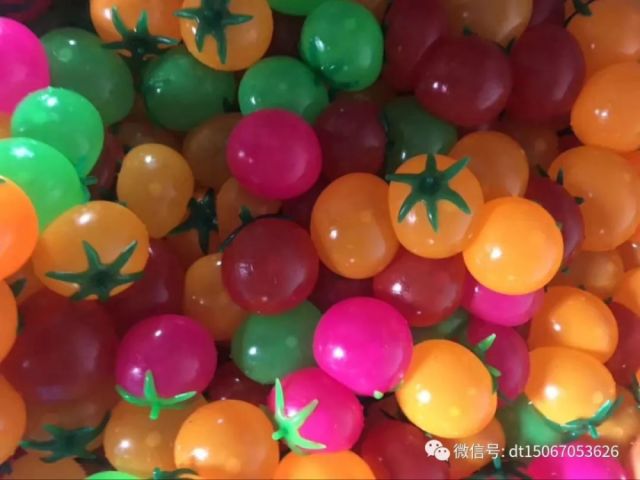 从地摊到巅峰，241688江湖地摊网最新产品批发之旅