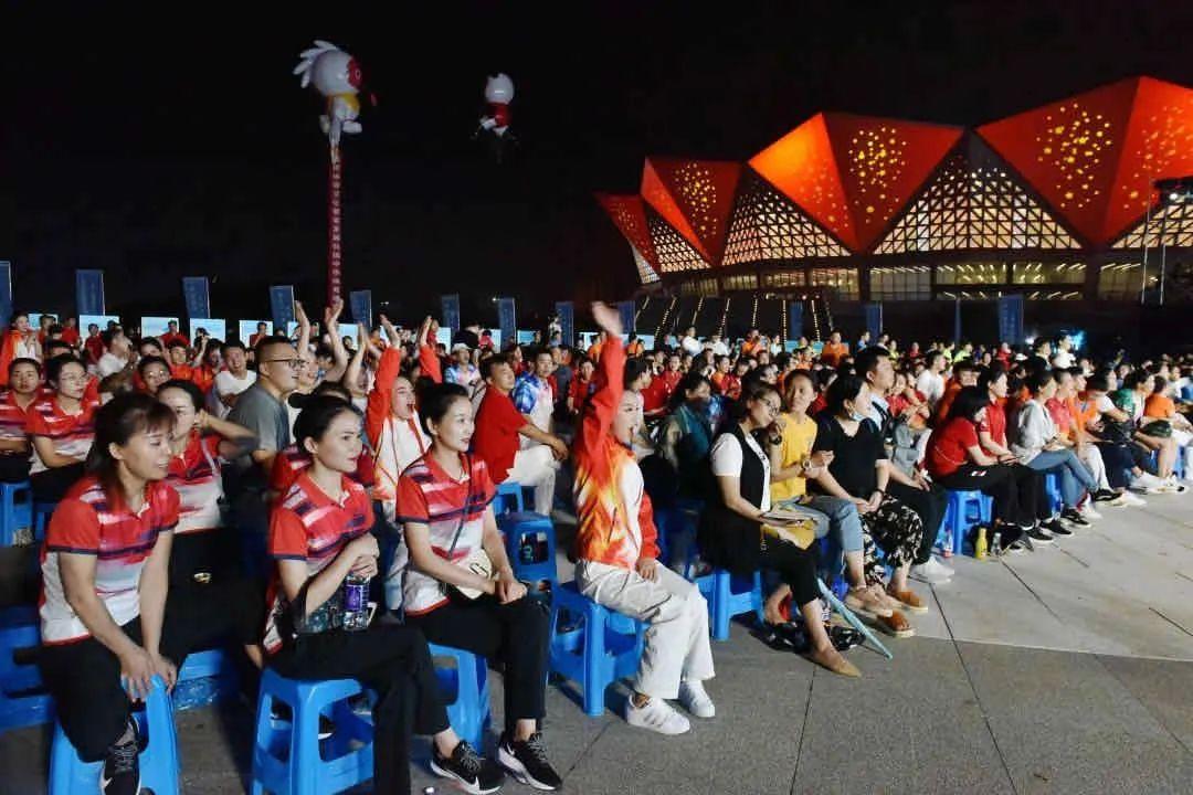 韩国最新上映电影，时代之声的激荡