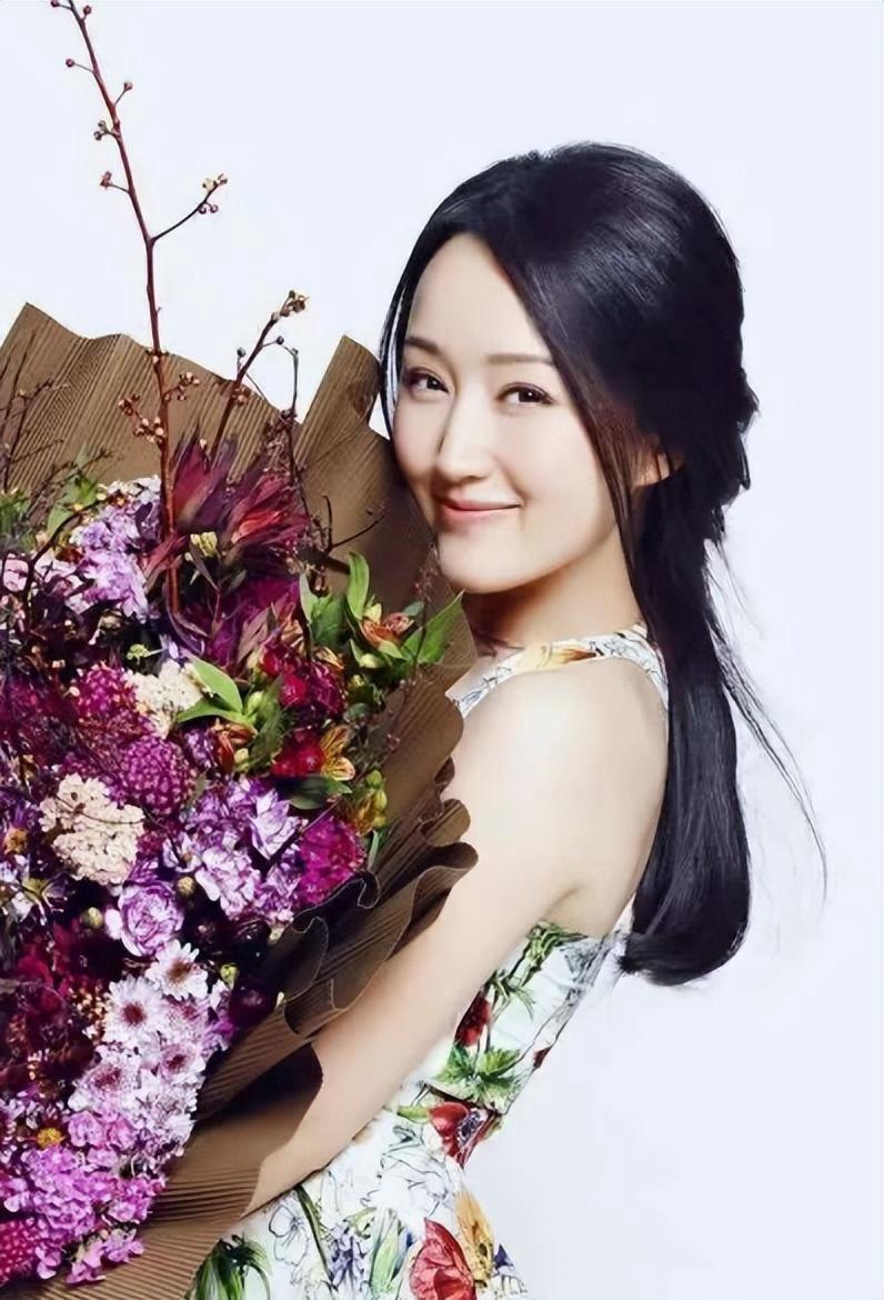 杨钰莹，音乐世界的璀璨明星闪耀时刻