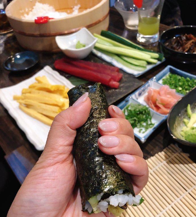 多元视角下的观察与探讨，小早川怜子最新动态速递