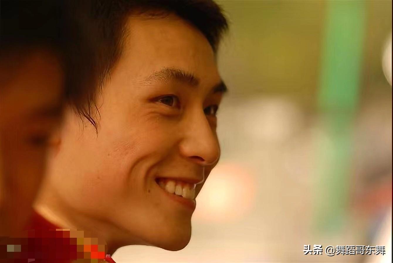 最新応子广场舞专辑，舞动人生，自信旋律的成就之路
