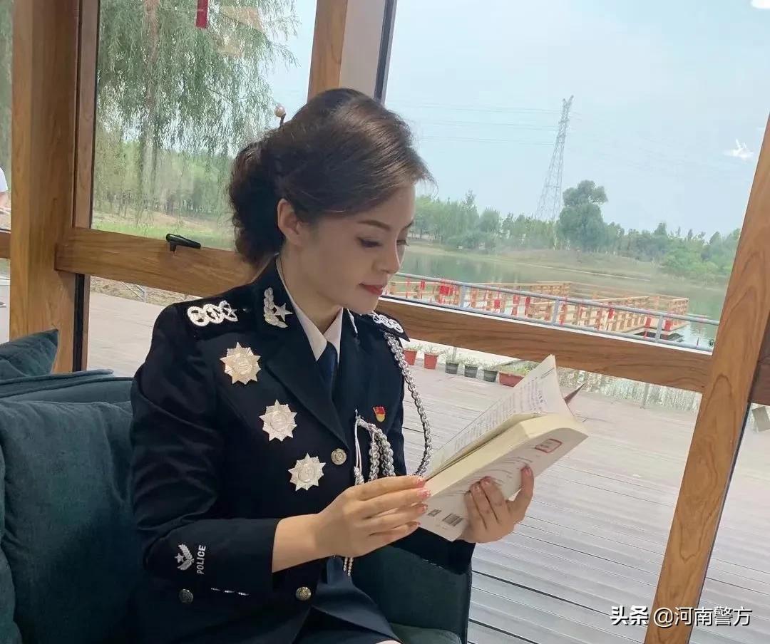 警花相伴，找寻自信与成就感的魔法之路最新动态