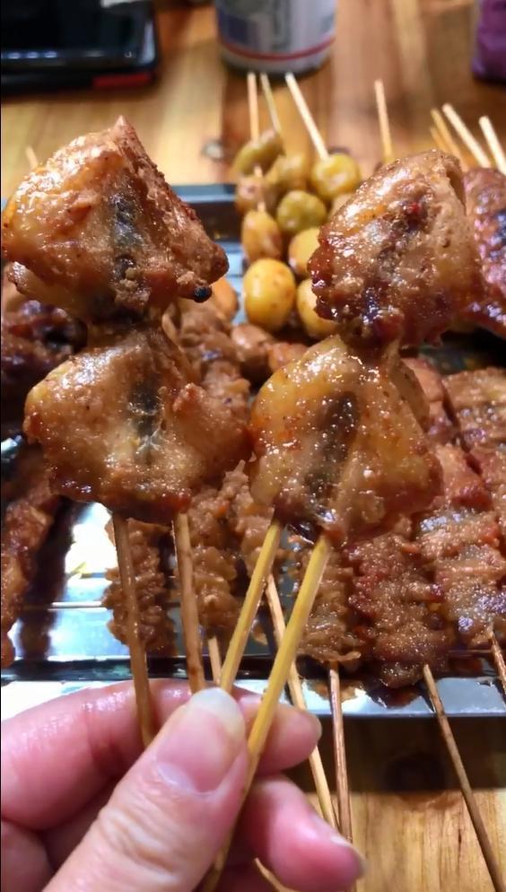 中纪委最新揭秘，小巷深处的隐藏美食小店，独特风味等你来探索！